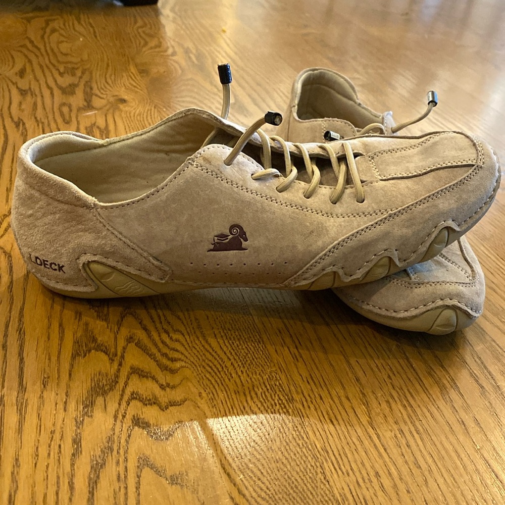 Dbeck. Italian handmade suede shoes.